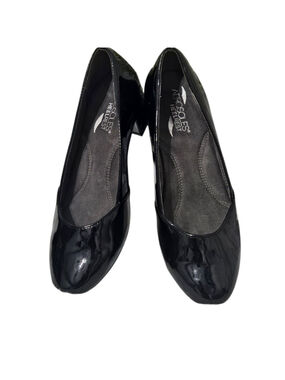 AEROSOLES Heel Rest Black Women's Pump Shoes Sz 7